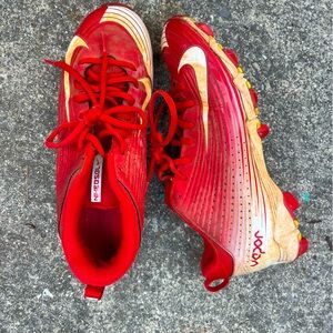 Nike cleats. Big boys size 8, Red, Good condition.